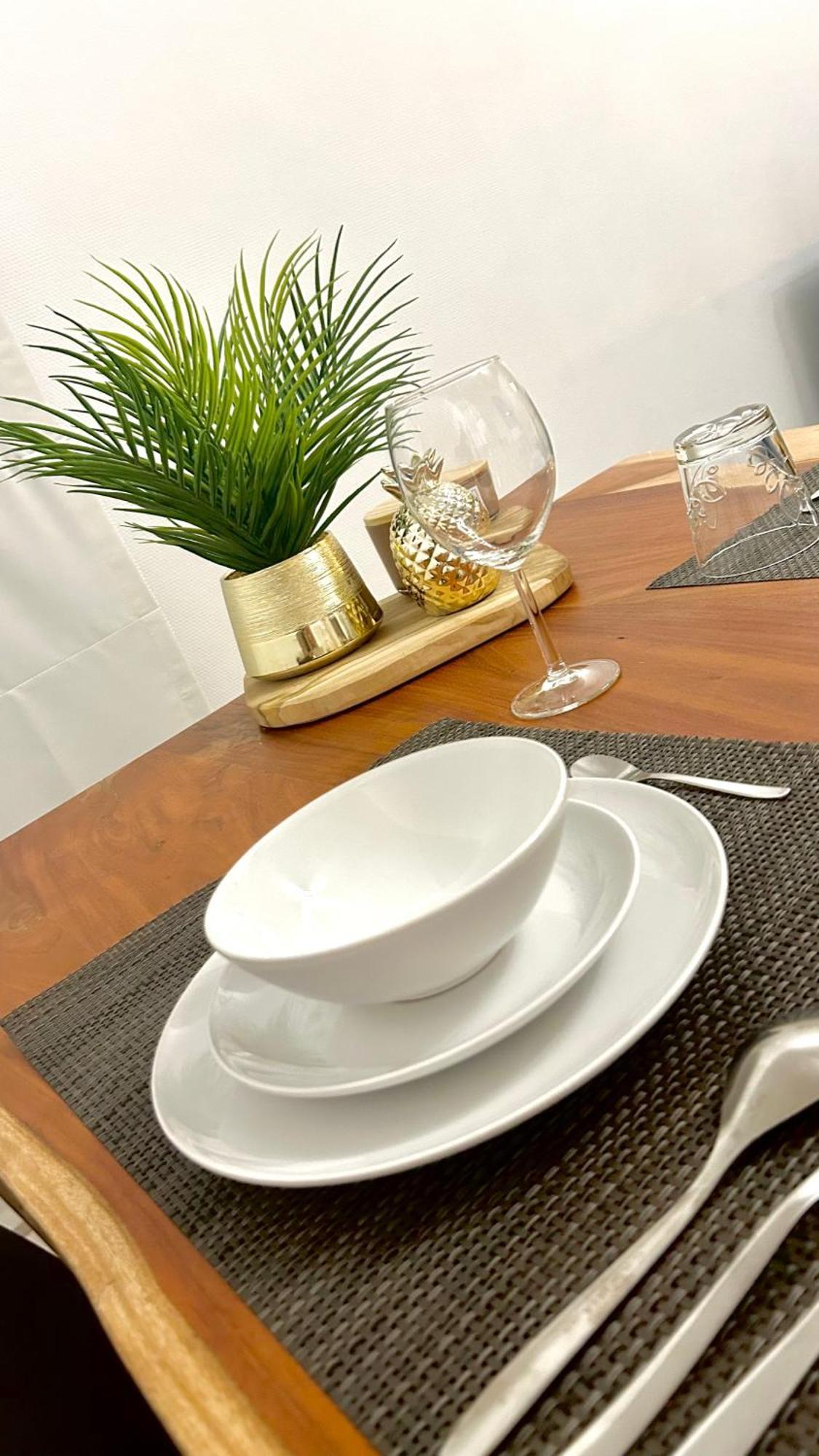 Charming Two Bedroom Flat - Nato - บรัสเซลส์ ภายนอก รูปภาพ